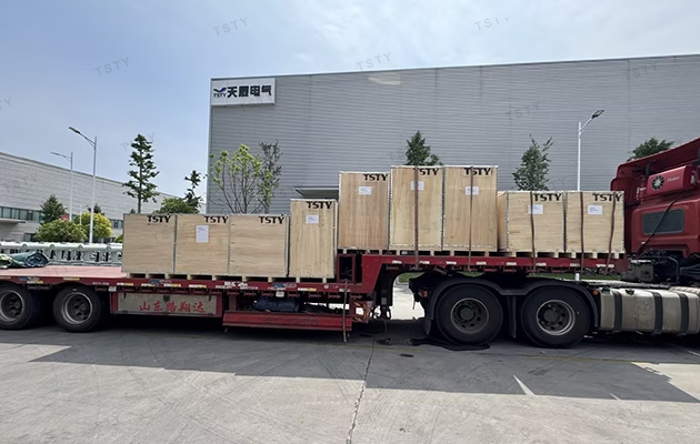 A customer in Côte d'Ivoire received and installed a 250kVA all-copper transformer